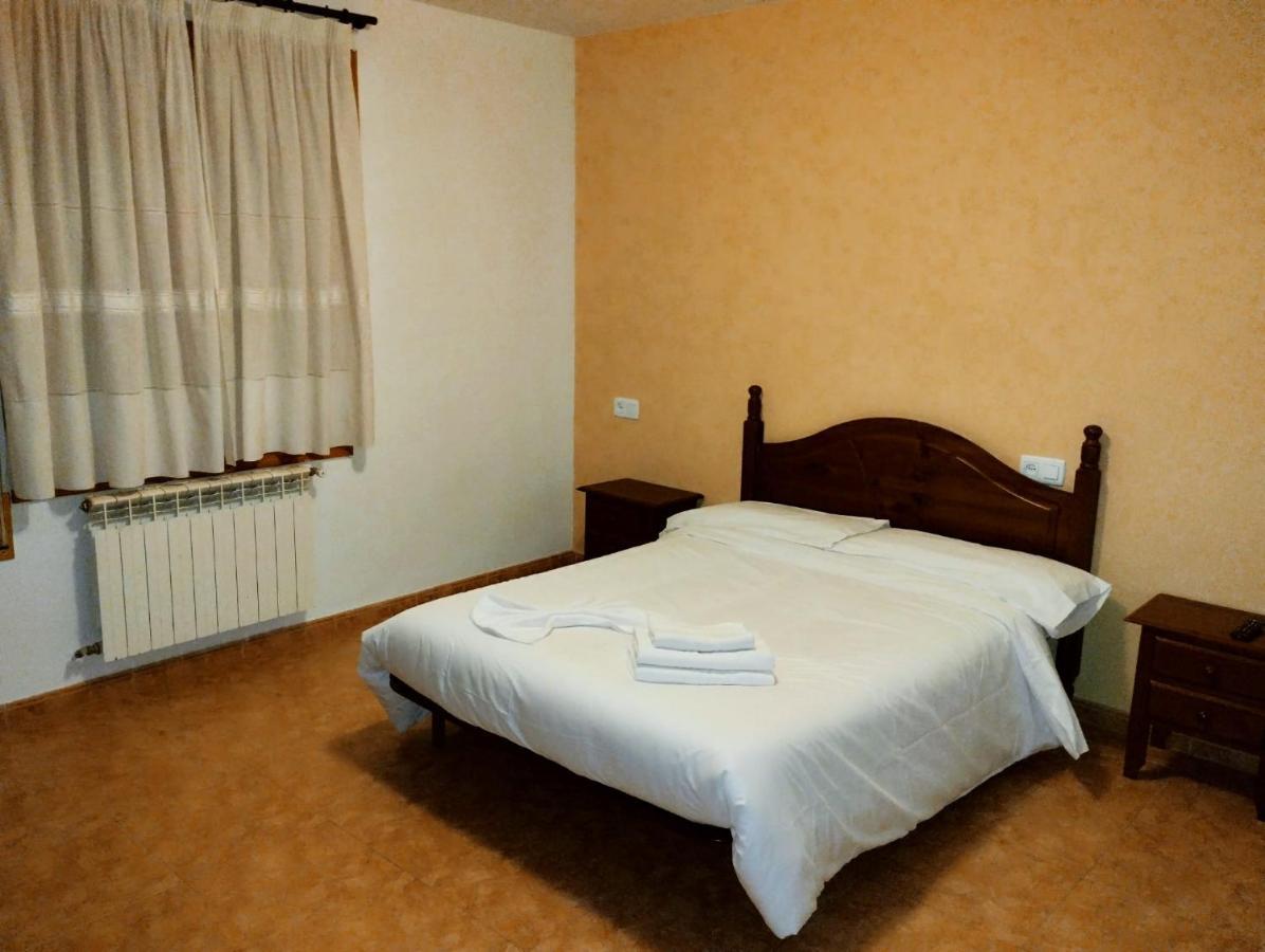 Hostal Estopinan Estopinan del Castillo Buitenkant foto