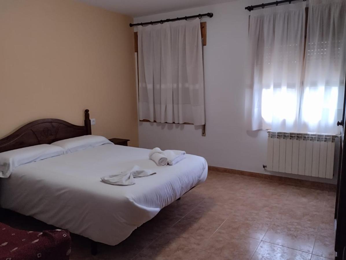 Hostal Estopinan Estopinan del Castillo Buitenkant foto